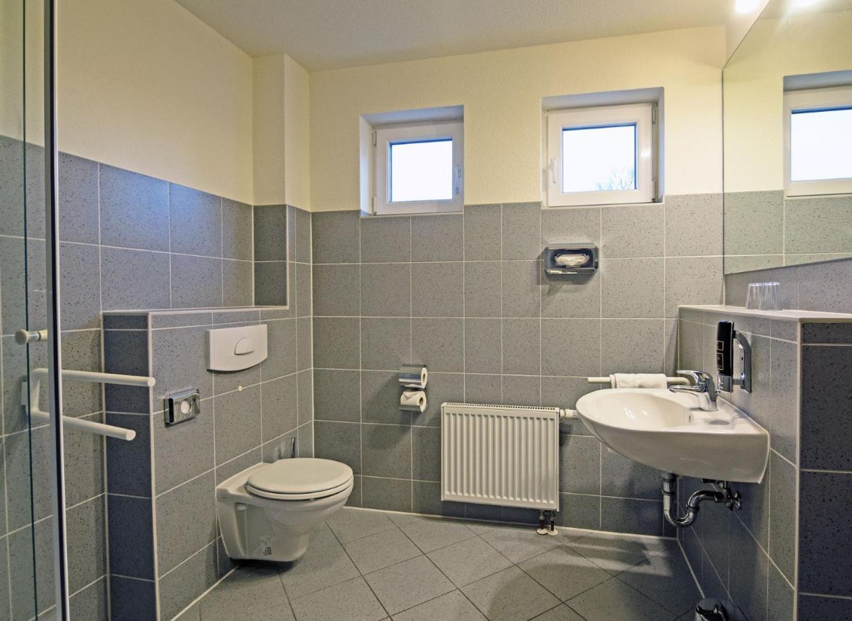Hotel Zur Sonne Waren  Zewnętrze zdjęcie