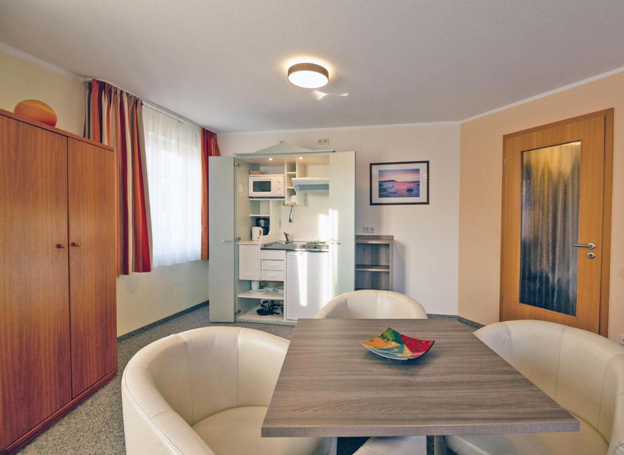 Hotel Zur Sonne Waren  Zewnętrze zdjęcie