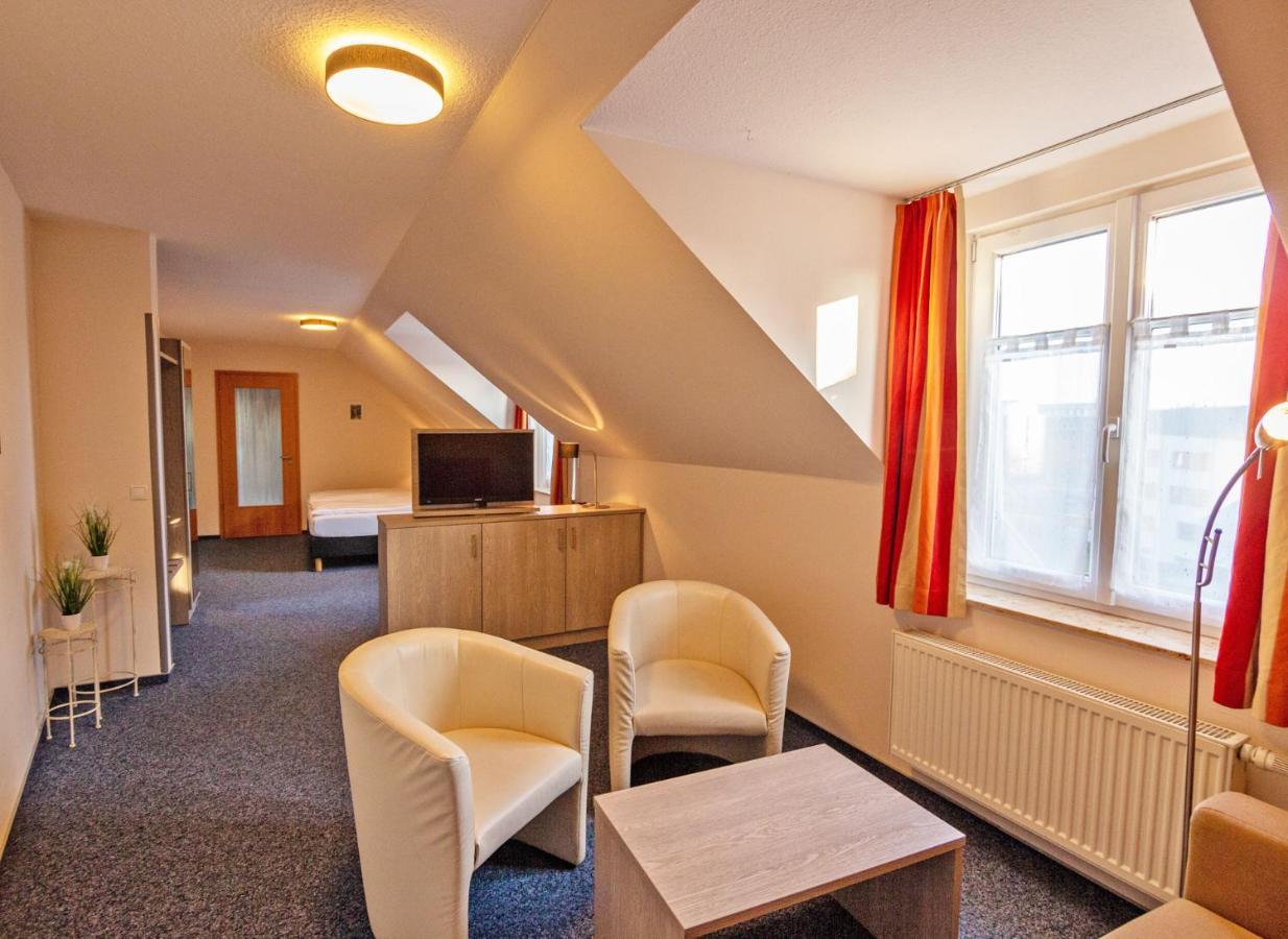 Hotel Zur Sonne Waren  Zewnętrze zdjęcie